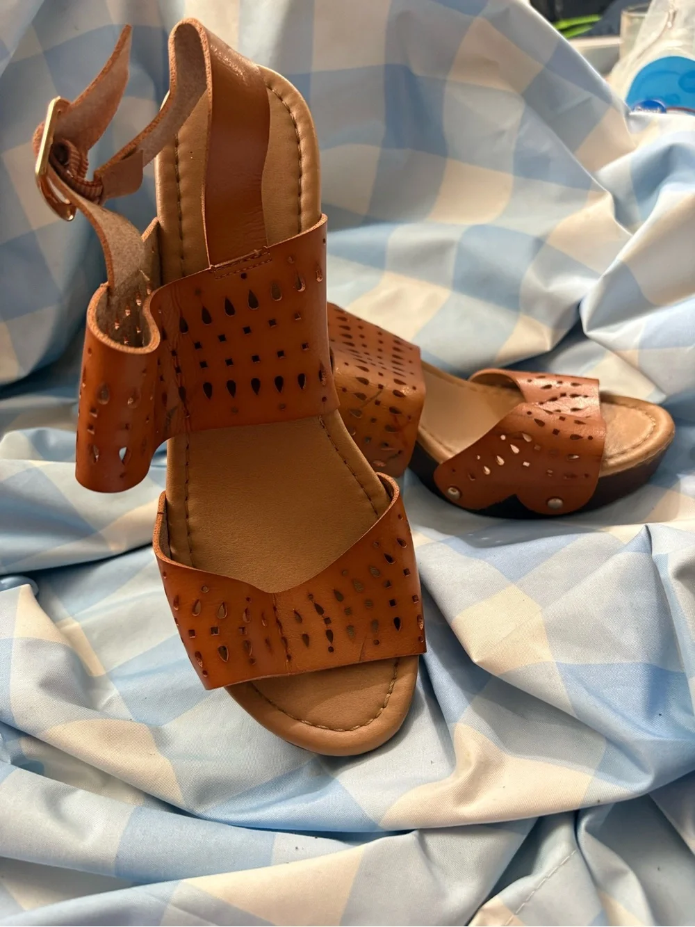 Altared State Women’s Tan Leather Cutout Platform Sandals SZ 8 Crafted.3”Heels